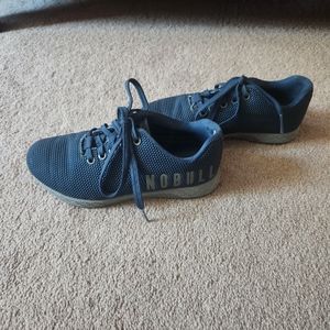 NOBULL women's size 5.5 Navy Blue